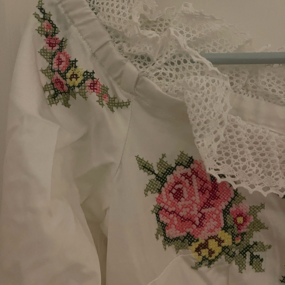 Alice McCall White Dress with Pink Floral Embroidery - Picture 8 of 8